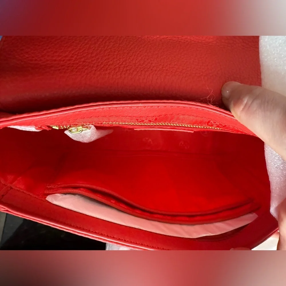 TORY BURCH Pebbled Leather Shoulder Bag With Adjustable Chain Vermillion Red